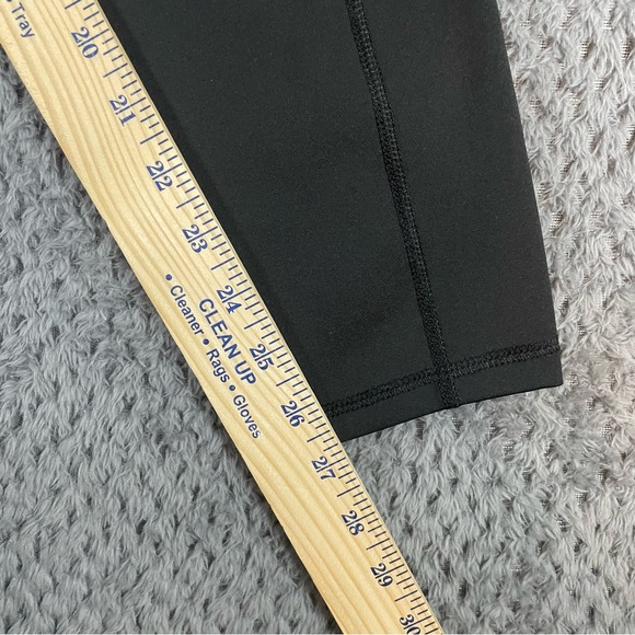 Avia Women's Performance Ankle Leggings Size XL (16-18) Black Pockets Athleisure - Picture 9 of 9